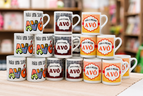 CANECA BRANCA DECORADA - 140ML - DIA DOS AVÓS